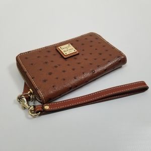 Like new Dooney & Bourke Ostrich Folded Zip Wristlet Wallet